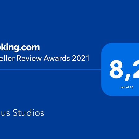 Venus Studios Аликанас Екстериор снимка